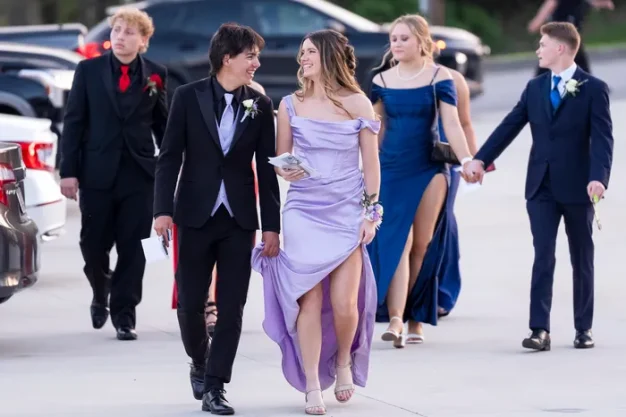 82913499007-kns-powell-prom-15